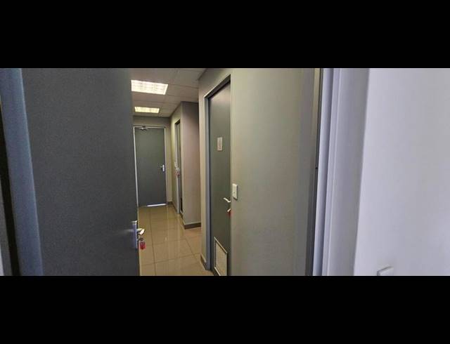 BUSINESS PROPERTY TO RENT IN HALFWAY HOUSE